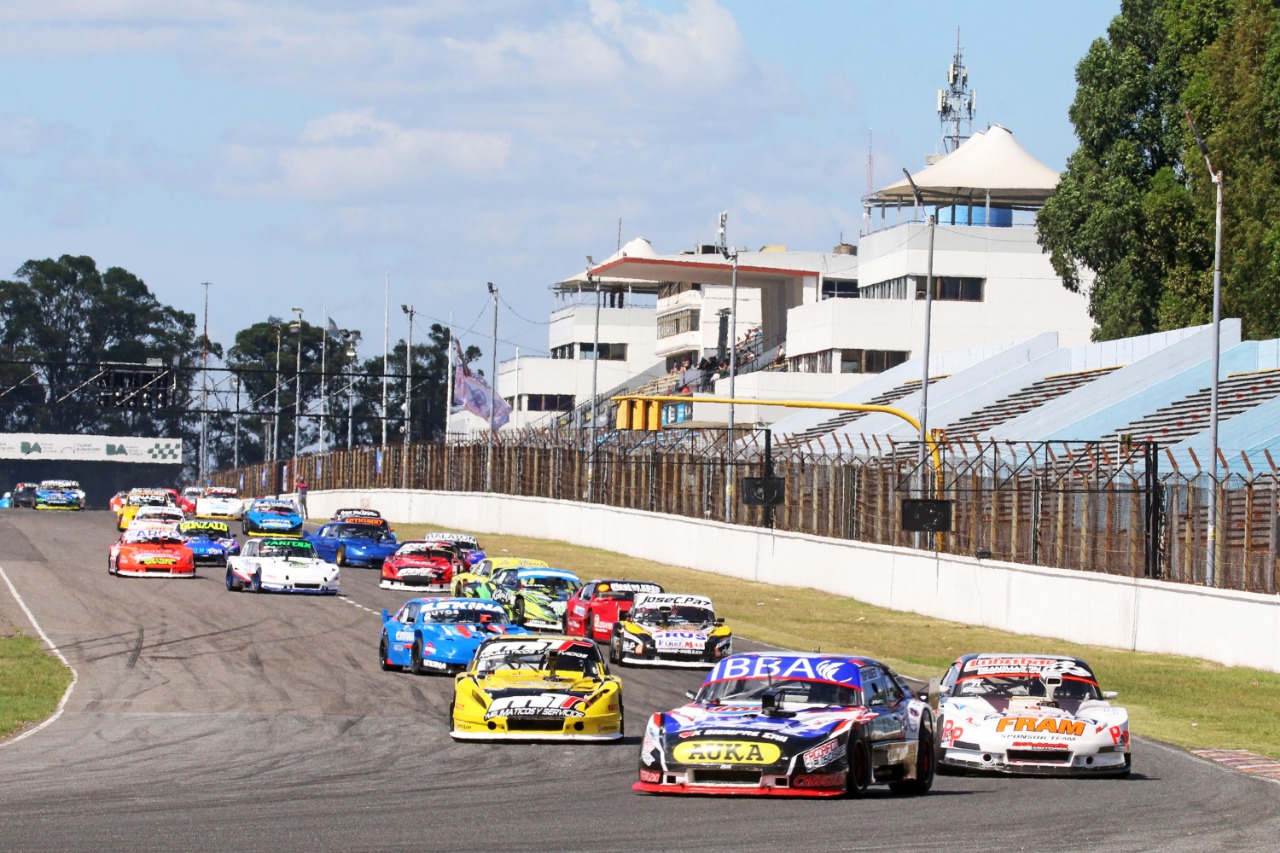 Imágenes de la primera final del Procar 4000: WhatsApp Image 2022-12-17 at 12.48.45.jpeg